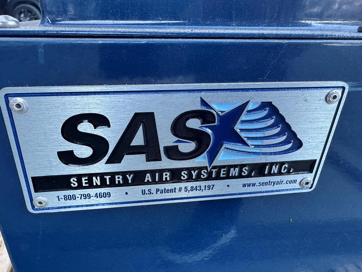 Used Dust Collector, Fume Extractor, Portable, Sentry Air Systems, SAS Model 550, #5991655