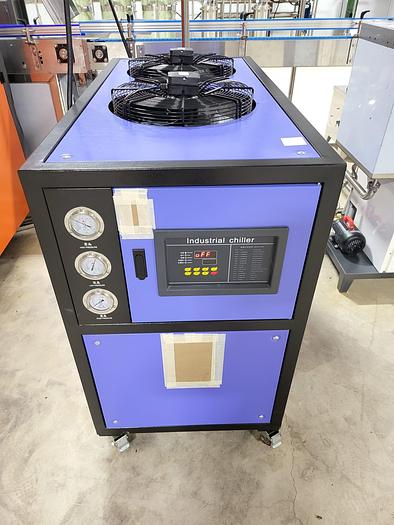 Used Blow Molder, 4-Cavity, 5,550 BPH, High Pressure Compressors - #