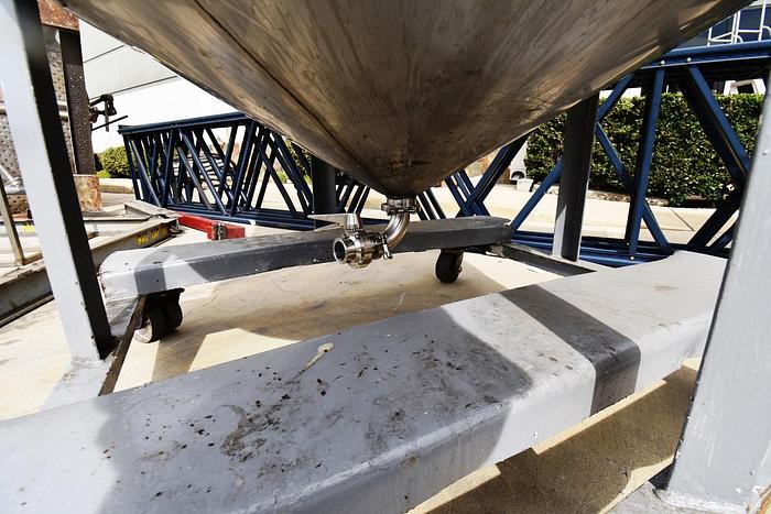 Used Tank, 750 Gallon, 316 Stainless Steel, Cone Bottom, #5991011