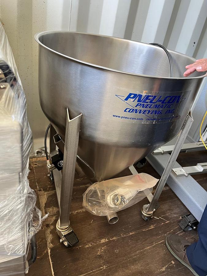 Used Conveyor, Pneumatic, PNEU-CON, 60 PSI, 304 Stainless Steel, 2" Outer Diameter #5991385