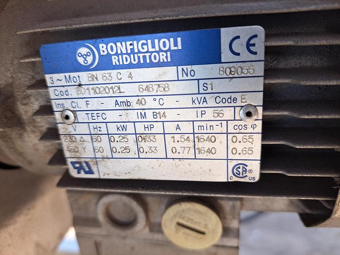 Used Table, Accumulation, 36", Stainless Steel, Vari-Speed, Guide Rails #S745298