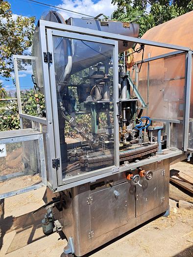 Used Capper, Resina, Model U40 282, Screw Capper, Cap Feeder #5991086