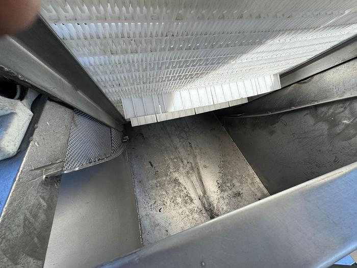 Used Washer, Prewash Tank, Stainless Steel, 22" Wide Cleated Belt, Z-Frame - #5355604