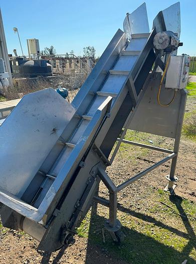 Used Conveyor, Belt, 12" X 8', Stainless Steel, Inclined, Cleated Belt #S745477
