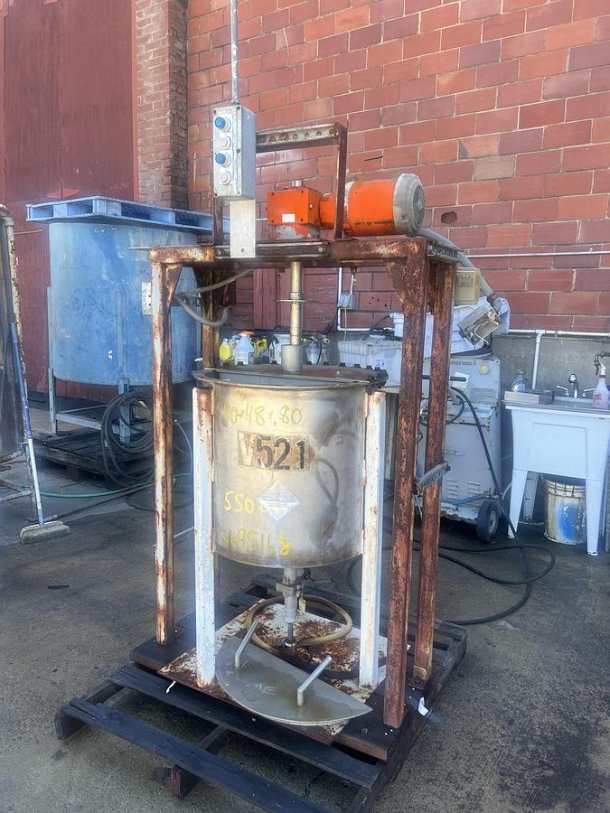 Used Tank, 35 Gallon, S/st, 21-1/2" X 22", Agit., #C695168