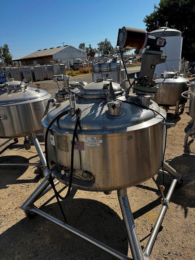 Used Tank, 181 Gallon, 316 Stainless Steel, Jacketed, Agitated, 32 PSI, Full Vacuum, #5991495