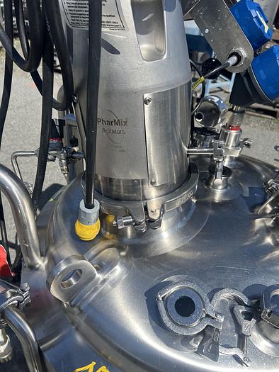 Used Reactor, 25 Gallon (100 Liters), Hastelloy, Jacketed, Agitated #S745445