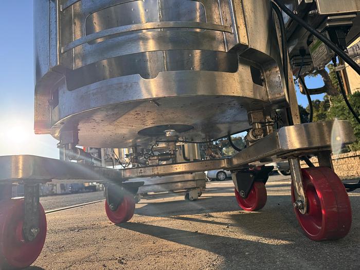 Used Reactor, 132 Gallon (500 Liter), Single Use, Stainless Steel, Thermo Scientific, 30" x 50" Jacketed #5991244