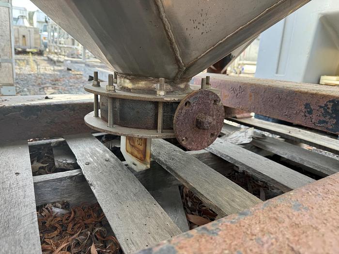 Used Hopper, 40 CF, S/st, 50" X 42", Cone Btm, Flo Bin, #L737001