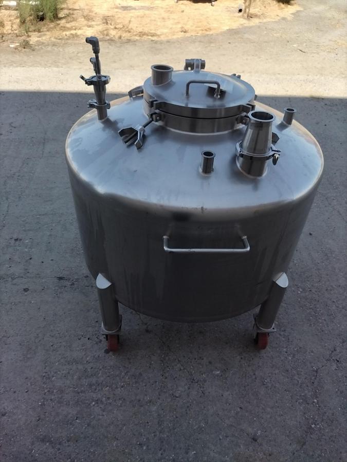 Used Tank, 198 Gallon (750-Liter), 316 Stainless Steel, 30 PSI, Internal Coil, Lee Industries, #5991485