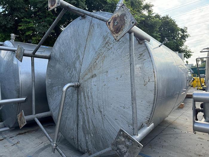 Used Tank, 6,500 Gallon, Stainless Steel, Dish Bottom, Legs, #5990997