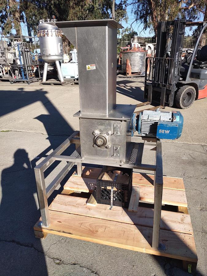 Used Lump Breaker, 15" x 15" Chamber, Stainless Steel, 12.5 HP, Corenco, #5991508