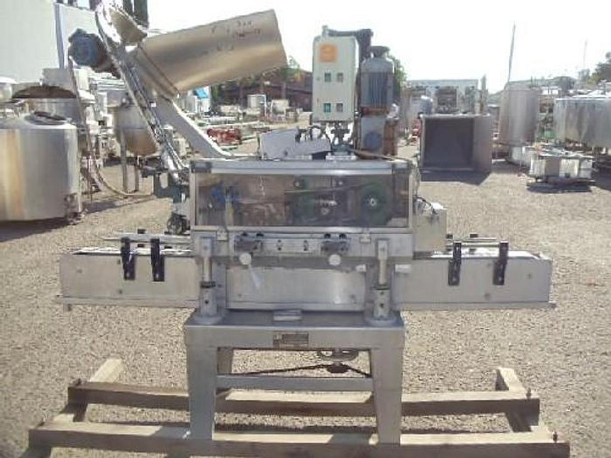 Used Capper, Lug Cap, Gherri Gino, Model GG-90, Capper with Cap Hopper, Sorter, #5991992