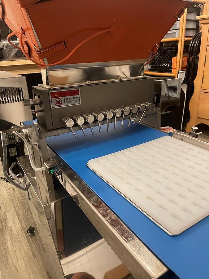 Used Depositor, Gummy, Henan Gondor, Model GD-D, 10 Nozzles, Heated Hopper, Automatic, #5992009