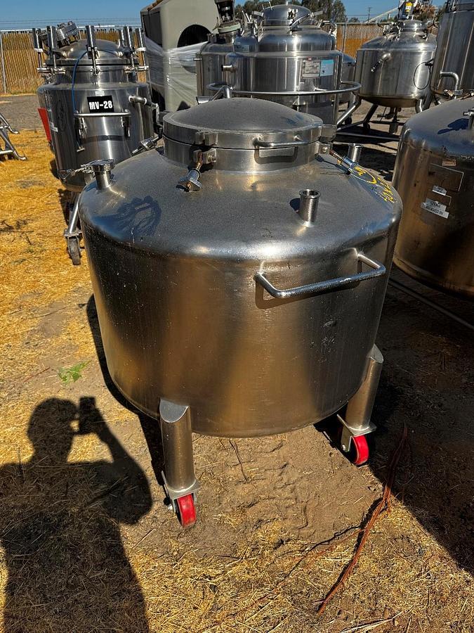 Used Tank, 198 Gallon (750 Liter), 316 Stainless Steel, Pressure Rated, Lee Industries. #5991483