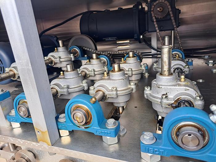 Used Capper, SureKap, Mdl SK-6000, 6-Spindle #S744362