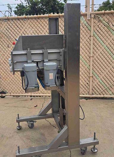 Used Capper, Accutek, Semi-automatic, Mdl 22.505.000, Table Top, Chuck Capper