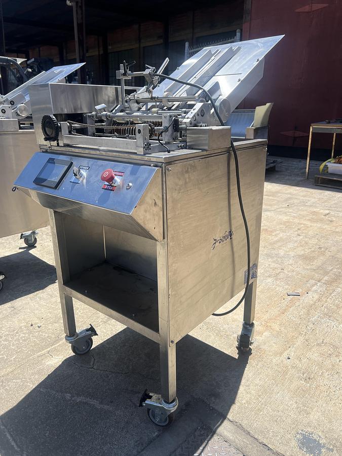 Used Labeler, Wrap, Hot Glue, Accutek, Labelette, Model 40-120-000