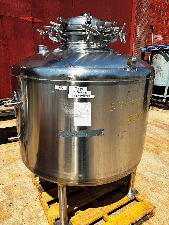 Used Tank, 290 Gallon (1,100-Liter), 316L Stainless Steel, Jacketed, Full Vacuum, Mueller, #