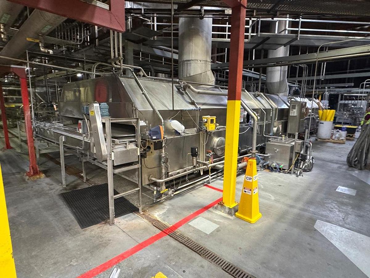 Used Bottling Line, 400 BPM, US Bottlers Filler, Krones Labelers, Fuji Intersleeve, Kisters Packer, #5991610