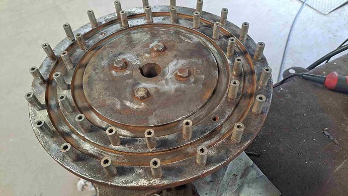 Used Mill, Pin, 16" Dia, C/st, Sturtevant, Mdl 3B, 10 HP, #S744507