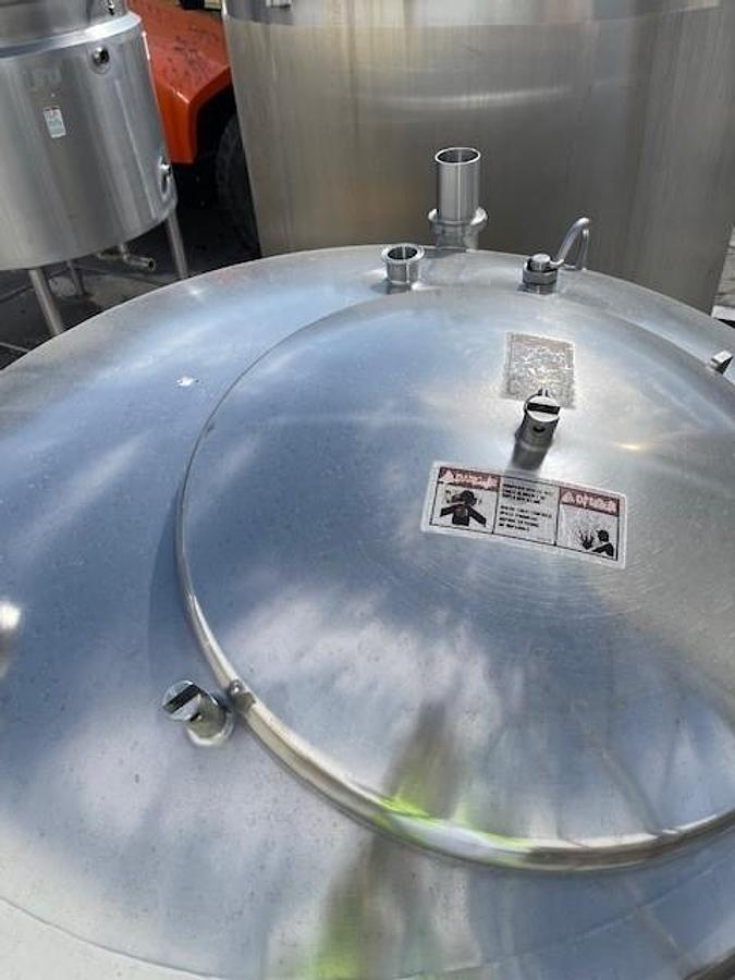 Used Tank, 300 Gallon, Walker, Jacketed, Stainless Steel, Liqui Mixer, #5991450