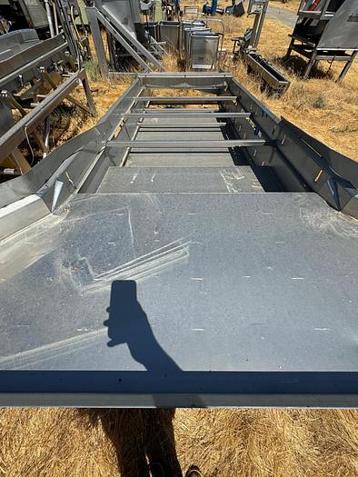 Used Feeder, Vibratory, 48" x 14', Stainless Steel, Key Iso-Flo #S745405