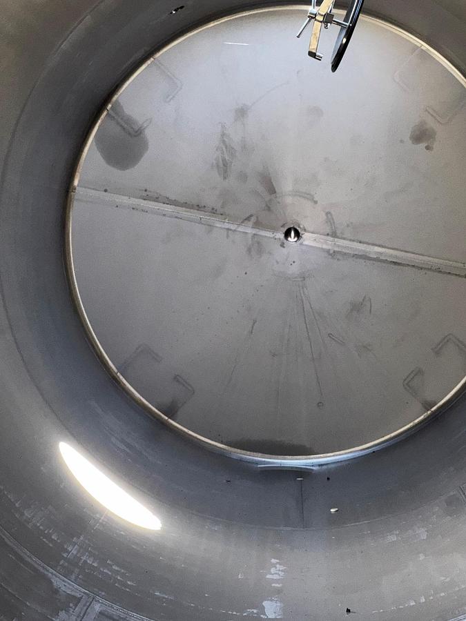 Used Tank, 6,870 Gallon (26,000 Liter), 7' Diameter, Stainless Steel, Vertical #5991376