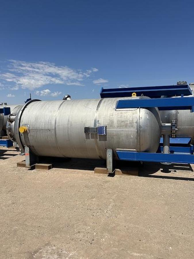Used Tank, 2,775 Gallon, 304 Stainless Steel, Vertical, Equipromex, 145 PSI, Agitated, 2022, Unused, #5991578