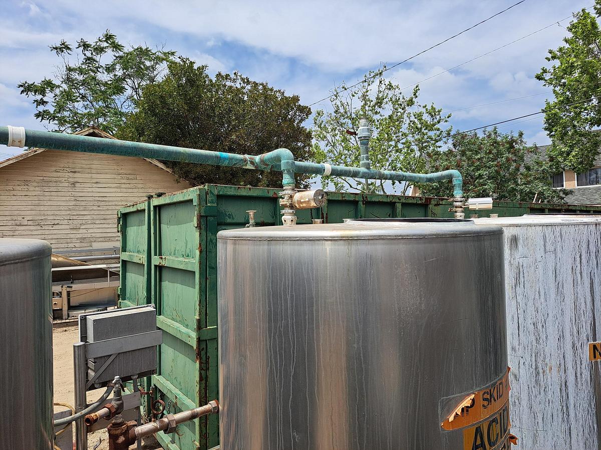Used CIP System, 3-Tank, 400 Gallon Each, Stainless Steel, Pump, Heat Exchanger - #S745273