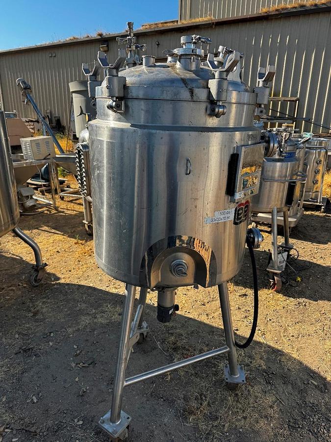 Used Tank, 53 Gallon (200 Liter), Lee, Jacketed, Stainless Steel, 45 PSI, FV, #5991468