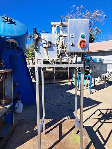 Used Filler, Stainless steel, 3 Head, Liquid Juice, 100 Pounds. #C745399