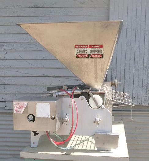 Used Filler, Piston, 5-Head, Hinds Bock, Depositor, Model 5P-08WT #S744091