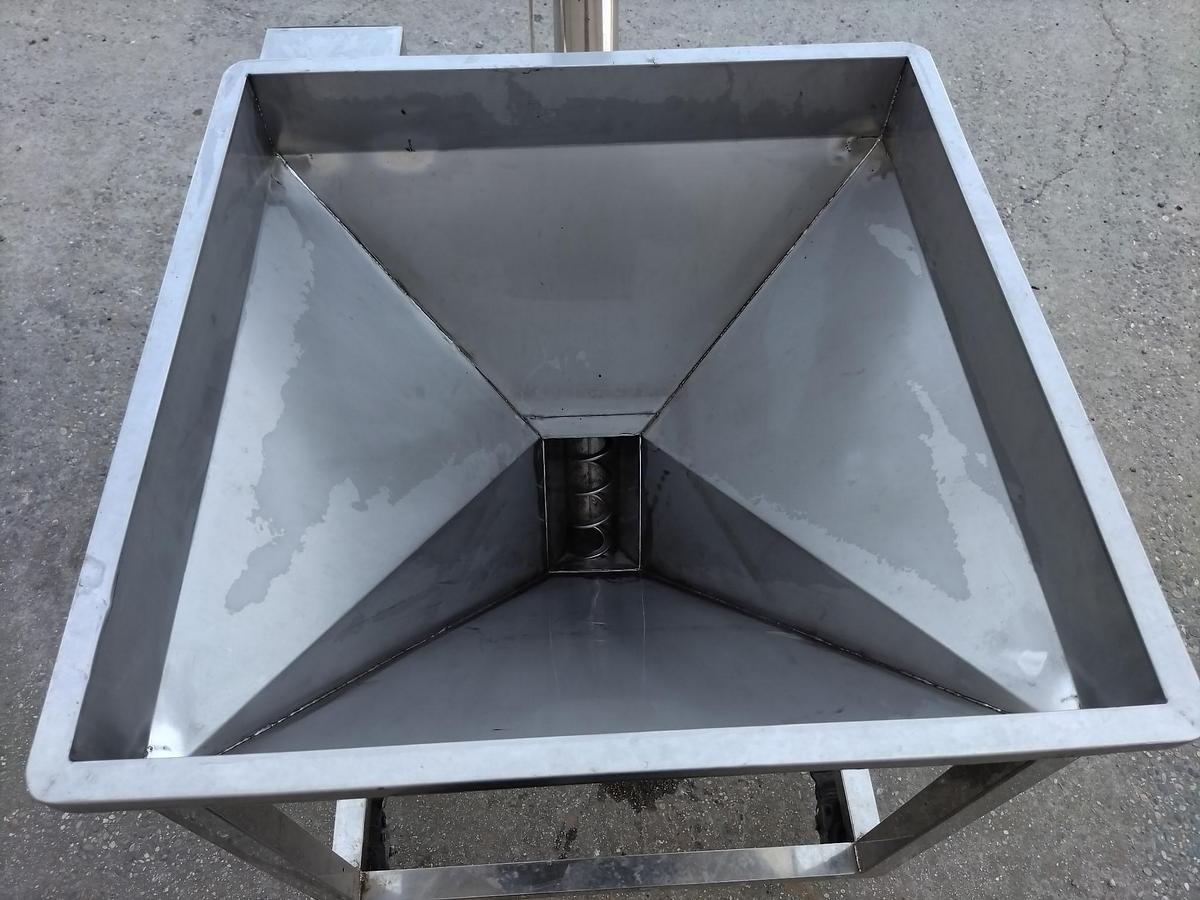 Used Conveyor, Screw, 3" Dia x 7.5' Long, Stainless, Inclined, Ribbon Flight, #5991500