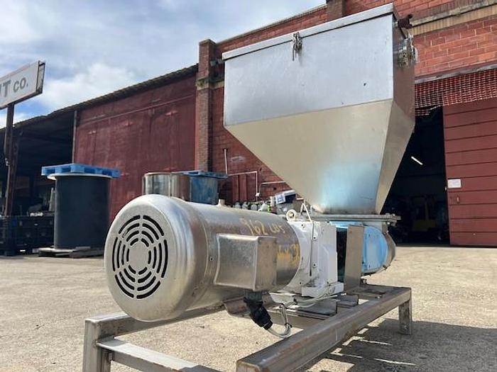 Used Pump, Positive, Waukesha, Model 224, 10 HP, Rectangular Flange, Feed Hopper #S745409