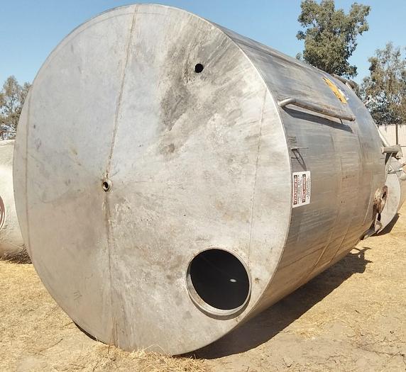Used Tank, 5,000 Gallon, Stainless Steel, Agitated, 9’8" Diameter #S745310