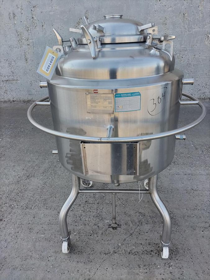 Used Tank, 98 Gallon (370 Liter), Jacketed, Stainless Steel, Mueller, 30 PSI / FV, #5991489