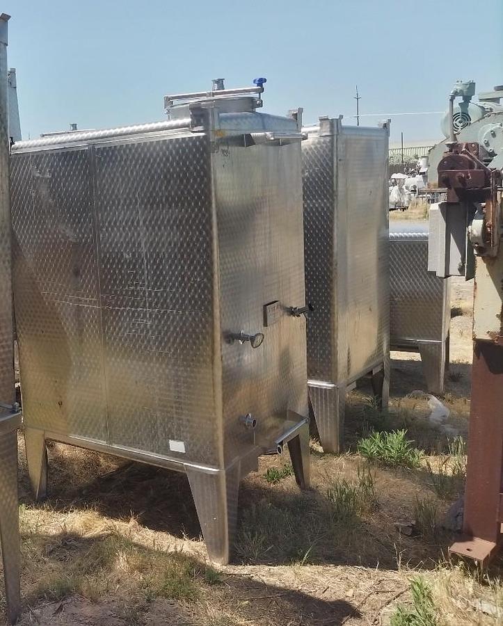 Used Tank, 529 Gallon, Stainless Steel Tote Tank, 48" x 48" Qty. - 4, #5991807