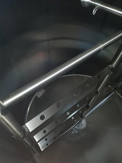 Used Tank, 6,000 Gallon, Stainless Steel, Agitated, Dish Bottom #4445055