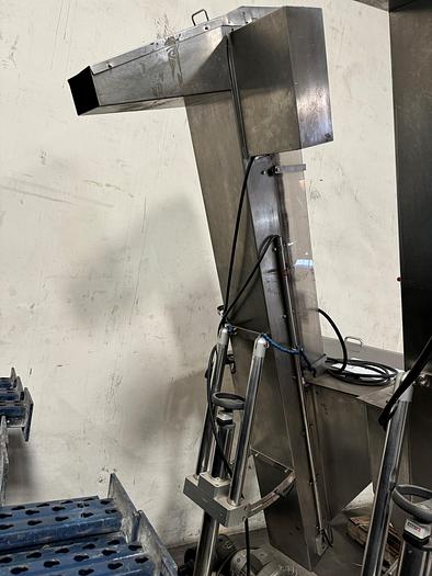 Used Elevator, Cap, Cleated, Pharma Pack, Stainless Steel, Incline #5991076