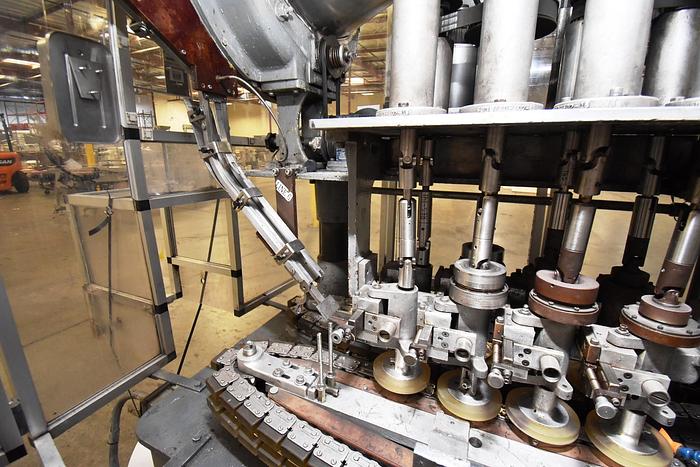 Used Capper, Resina, Spindle Capper, Screw Capper, Cap Feeder #5991087