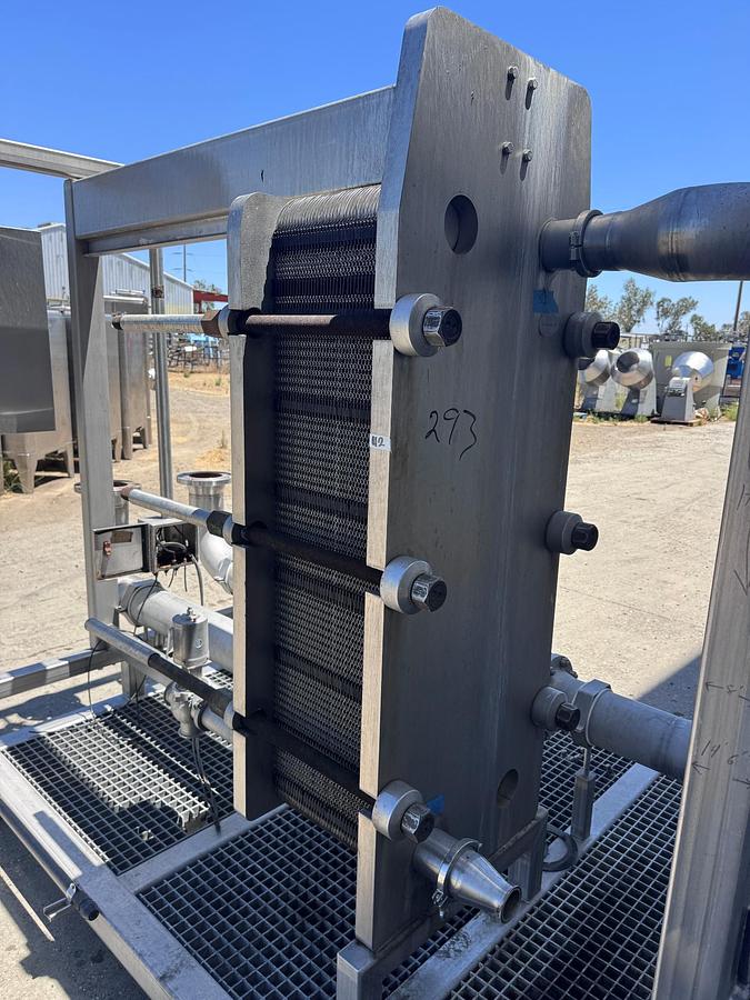Used Heat Exchanger, Plate, 600 SF, Alfa Laval, 18" x 60" Plates, Stainless Steel, #5991877