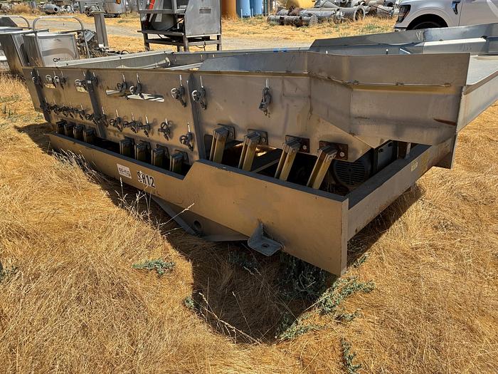 Used Feeder, Vibratory, 48" x 14', Stainless Steel, Key Iso-Flo #S745405