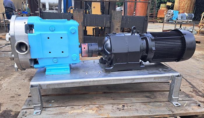 Used Pump, Positive, Waukesha, Model 060U1, 316 Stainless Steel, 3 HP #S745384