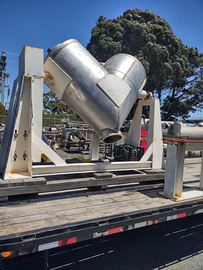 Used Mixer, V-Type, 20 CF, S/st, Patterson Kelley, 65 lbs/CF #S744267