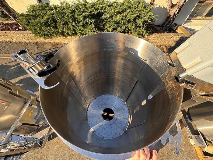 Used Reactor, 132 Gallon (500 Liter), Single Use, Stainless Steel, Thermo Scientific, 30" x 50" Jacketed #5991244