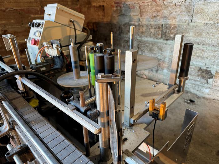 Used Labeler, Pressure Sensitive, Wrap, 6" High Labels, C.E. King, Model LH6 #S745366