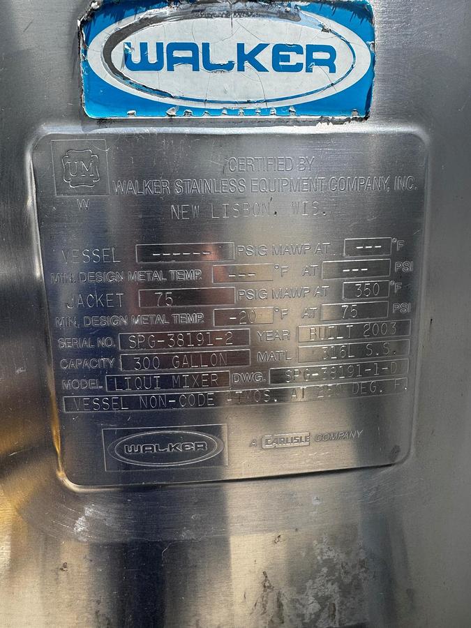 Used Tank, 300 Gallon, Walker, Jacketed, Stainless Steel, Liqui Mixer, #5991450