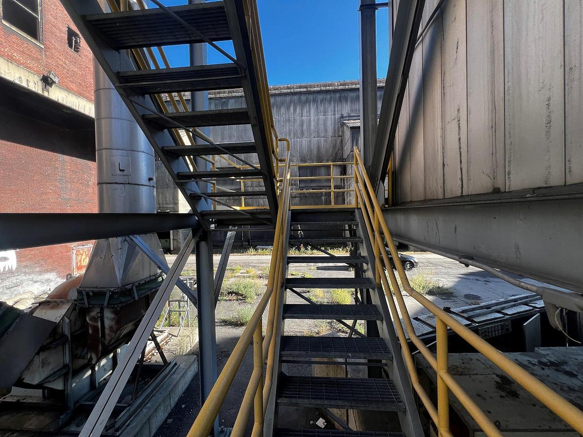 Used Dust Collector, 4,500 SF, 50,000 CFM, High Temp, Insulated, #5991542