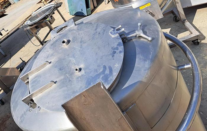 Used Tank, 225 Gallon, Stainless Steel, Portable, Sloped Bottom #S745303